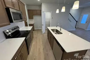 4632 Lakeview Rd, Charlotte, NC 28216 - Photo 6