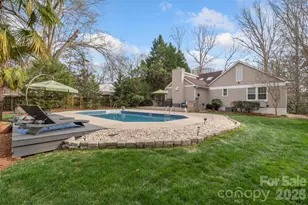 4114 Meadowridge Dr, Charlotte, NC 28226 - Photo 44