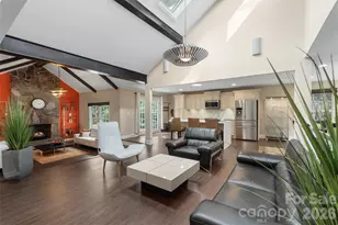 4114 Meadowridge Dr, Charlotte, NC 28226 - Photo 10