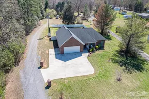 140 Huffstetler Lake Rd, Dallas, NC 28034 - Photo 2