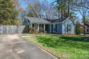 7310 Palmetto Ct, Charlotte, NC 28227 - Photo 2