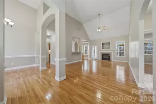 1378 The Crossing Dr, Rock Hill, SC 29732 - Photo 4