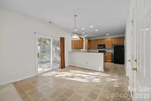 14307 O'Casey Ln, Charlotte, NC 28213 - Photo 6