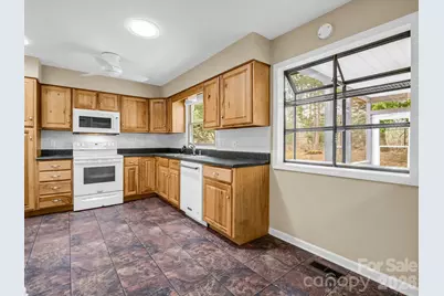 31 Deer Run Drive, Asheville, NC 28803 - Photo 12