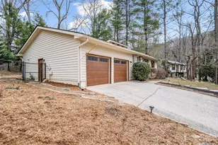 31 Deer Run Dr, Asheville, NC 28803 - Photo 2