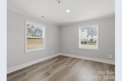 3900 Plainview Road, Charlotte, NC 28208 - Photo 8