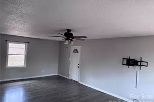 1511 Old Carriage Dr, Newton, NC 28658 - Photo 16