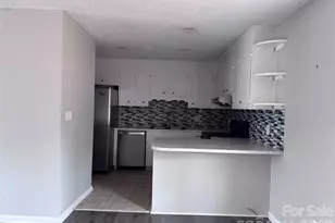 1511 Old Carriage Dr, Newton, NC 28658 - Photo 18