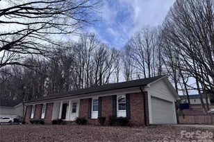 1511 Old Carriage Dr, Newton, NC 28658 - Photo 1