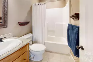 2400 Carriage Ln, Lincolnton, NC 28092 - Photo 30