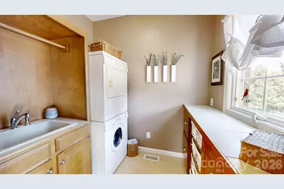 2400 Carriage Lane, Lincolnton, NC 28092 - Photo 18