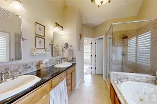 2400 Carriage Ln, Lincolnton, NC 28092 - Photo 24