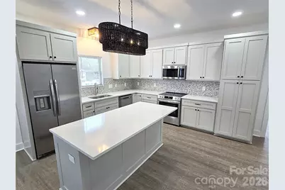 774 8th Street NE, Hickory, NC 28601 - Photo 6