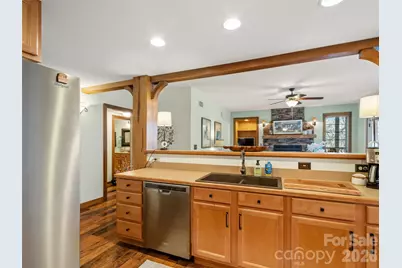 222 Creekside Way #D201, Burnsville, NC 28714 - Photo 8