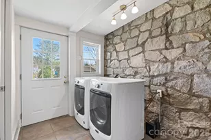 121 Westwood Rd, Asheville, NC 28804 - Photo 8