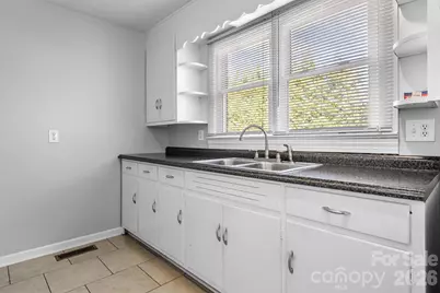 228 Holly Street, Hudson, NC 28638 - Photo 8