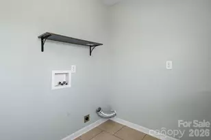 228 Holly St, Hudson, NC 28638 - Photo 16