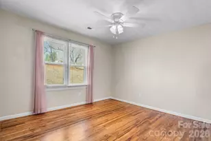 228 Holly St, Hudson, NC 28638 - Photo 12