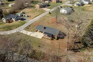 228 Holly St, Hudson, NC 28638 - Photo 26