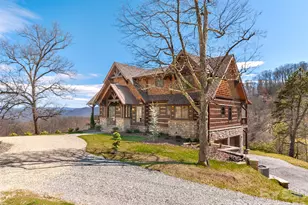 2670 Sleepy Hollow Dr, Waynesville, NC 28785 - Photo 2