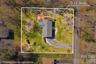 3123 Cheryl Dr, Hendersonville, NC 28792 - Photo 6