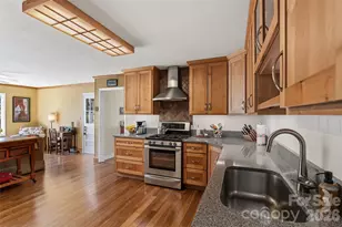 3123 Cheryl Dr, Hendersonville, NC 28792 - Photo 16