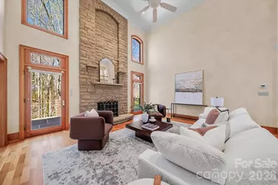 1043 Rolling Green Drive, Newton, NC 28658 - Photo 10