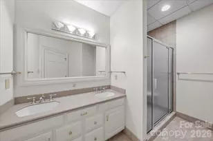 1043 Rolling Green Dr, Newton, NC 28658 - Photo 34