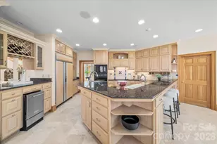 1043 Rolling Green Dr, Newton, NC 28658 - Photo 14