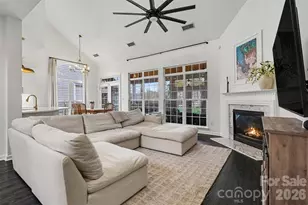 9152 Snow Hill Ct, Charlotte, NC 28269 - Photo 10