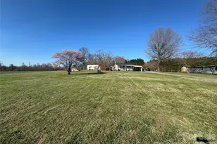 824 Baxter Rd, Cherryville, NC 28021 - Photo 2