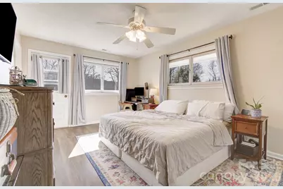 113 Brightwater Heights Drive, Hendersonville, NC 28791 - Photo 10