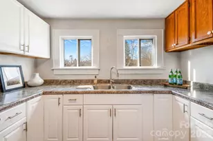 171 Wellington St, Asheville, NC 28806 - Photo 12