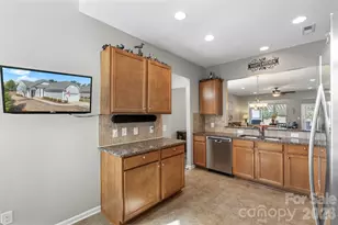 20237 Dovekie Ln, Fort Mill, SC 29707 - Photo 6