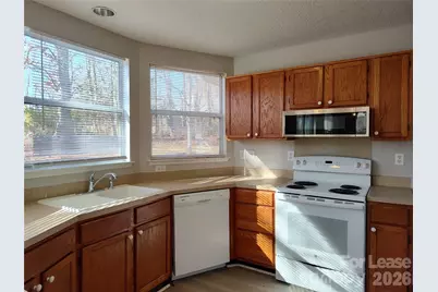 10000 Dunfries Road, Matthews, NC 28105 - Photo 2