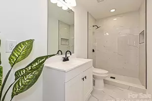 407 N Cherry St, Cherryville, NC 28021 - Photo 14