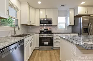 407 N Cherry St, Cherryville, NC 28021 - Photo 8