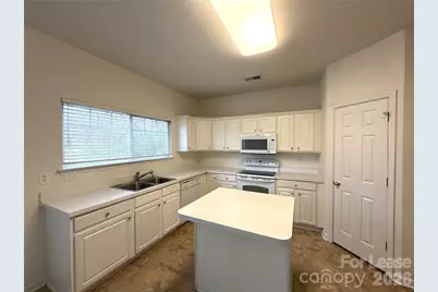 2618 Hartley Hills Drive, Charlotte, NC 28213 - Photo 6