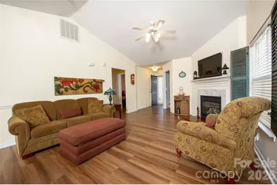 5320 Harris Cove Drive, Charlotte, NC 28269 - Photo 12