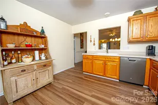 5320 Harris Cove Dr, Charlotte, NC 28269 - Photo 18