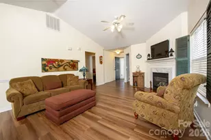 5320 Harris Cove Dr, Charlotte, NC 28269 - Photo 14