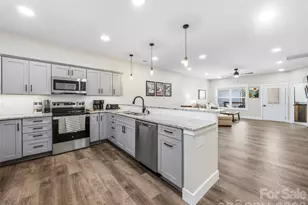 143 Carver St, Brevard, NC 28712 - Photo 10