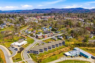 143 Carver St, Brevard, NC 28712 - Photo 4