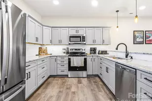 143 Carver St, Brevard, NC 28712 - Photo 8