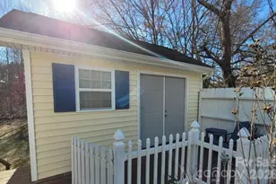 21014 Pine Ridge Dr, Cornelius, NC 28031 - Photo 8