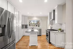 265 Anthony Cir, Charlotte, NC 28211 - Photo 4