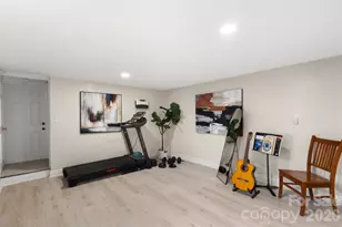 265 Anthony Cir, Charlotte, NC 28211 - Photo 22