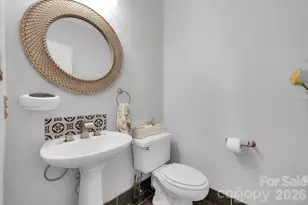 5105 Downing Creek Dr, Charlotte, NC 28269 - Photo 10