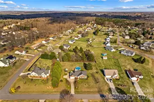 158 Rumple Hill Dr, Statesville, NC 28677 - Photo 4