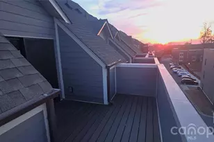 960 Broad River Ln, Charlotte, NC 28211 - Photo 16